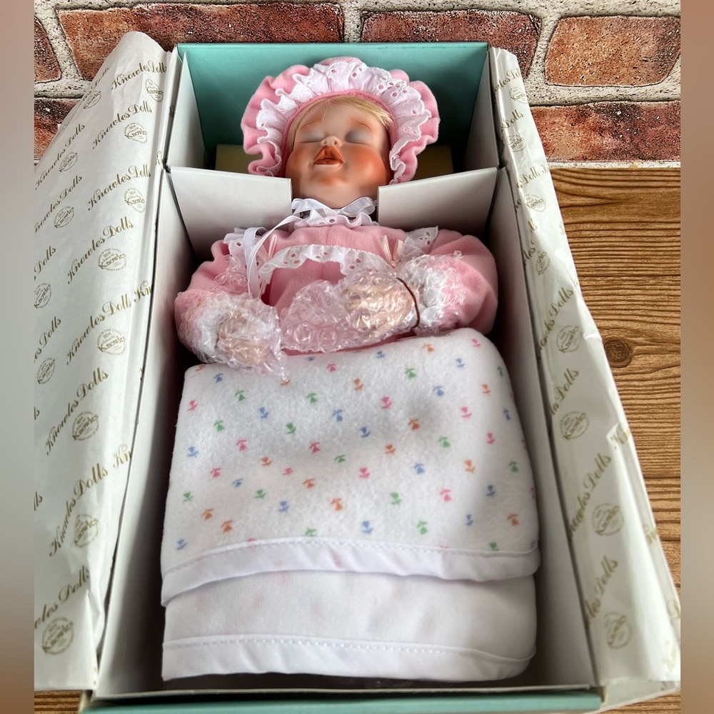 1989 Knowles - Ashton-Drake, Elizabeth Homecoming Doll